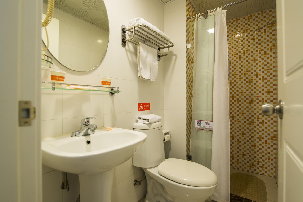 Home Inn Beijing International Exhibition Sanyuanqiao Pequim Exterior foto